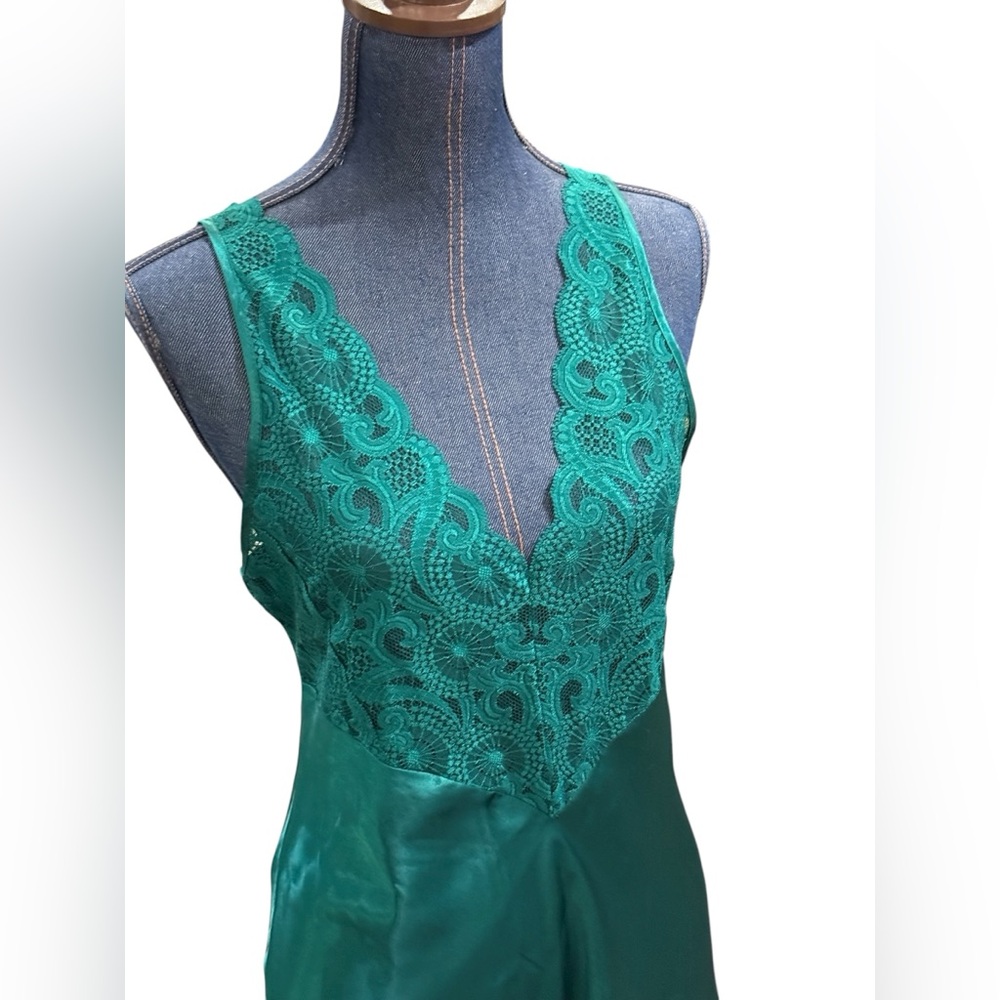 90s Victoria’s Secret Silky Satin Emerald Green Vintage Maxi Gown Slip Dress M